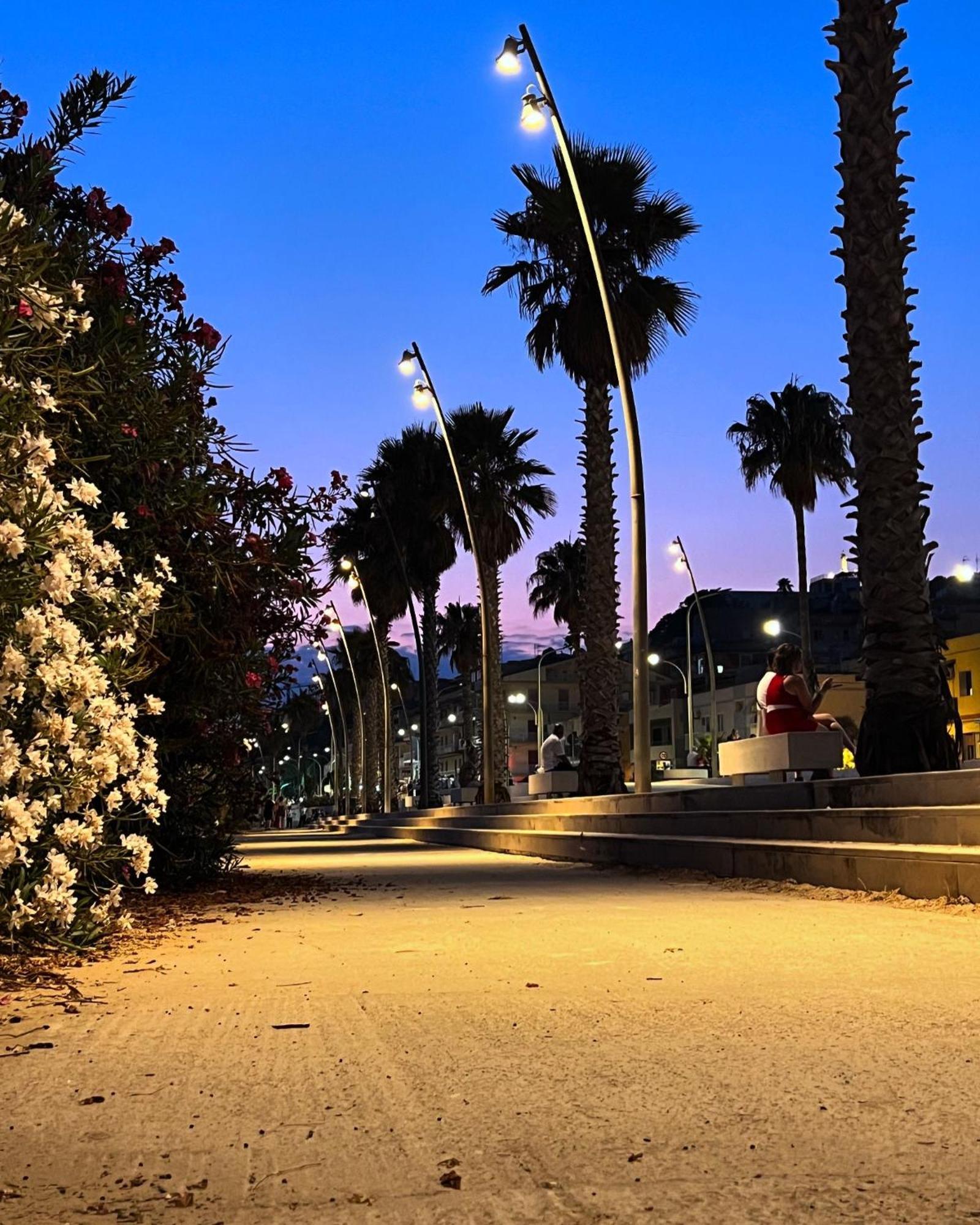 杰拉In Riva Al Mare住宿加早餐旅馆 外观 照片